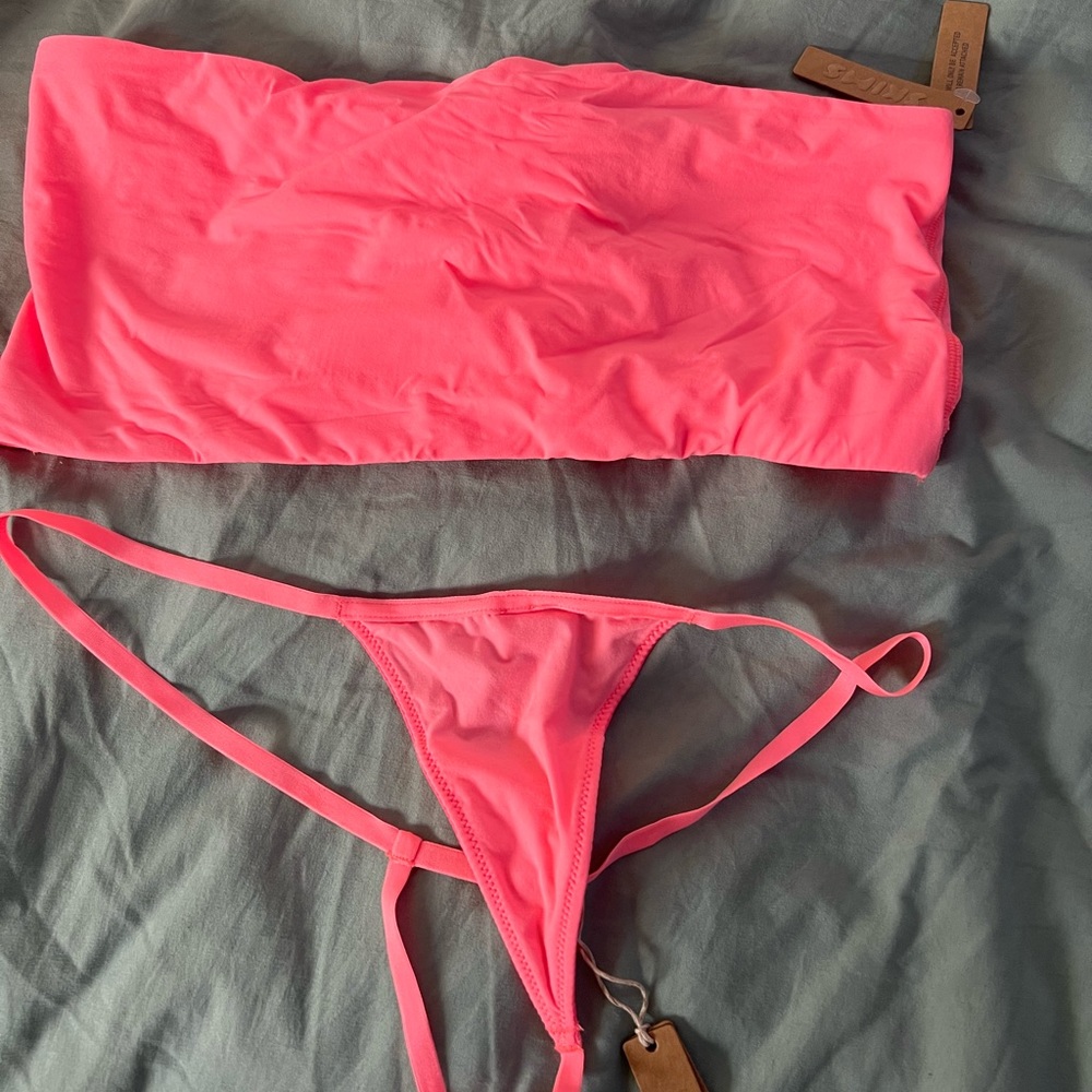 SKIMS fits everyone micro thong and bandeau bra in SORBET color